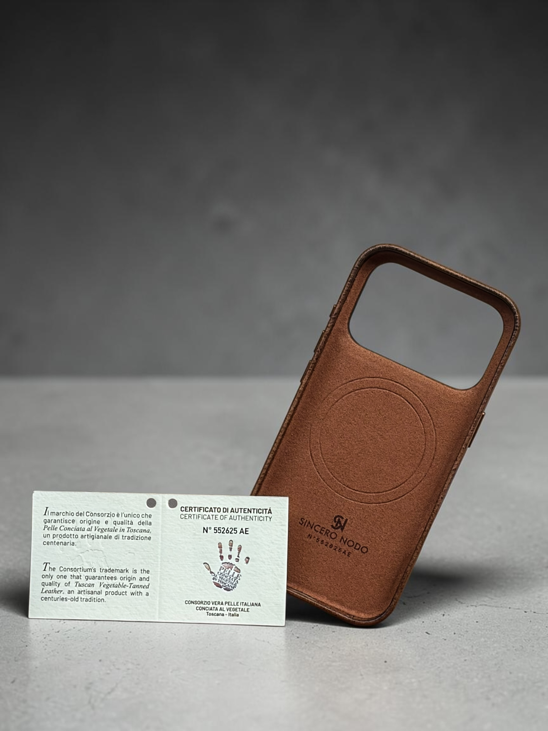#Color_Brunello Brown