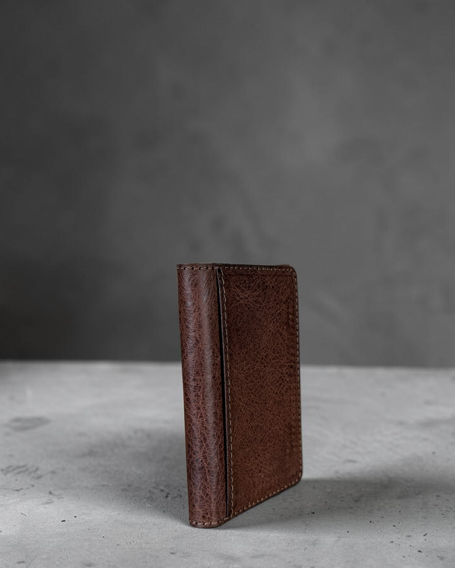 Ritorno Wallet - Castagna Marrone side view #Color_Castagna Marrone